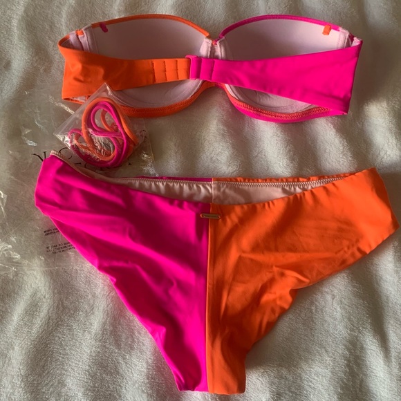 NWT Victoria’s Secret Cheeky Bikini Set 34B / Small - Picture 2 of 5